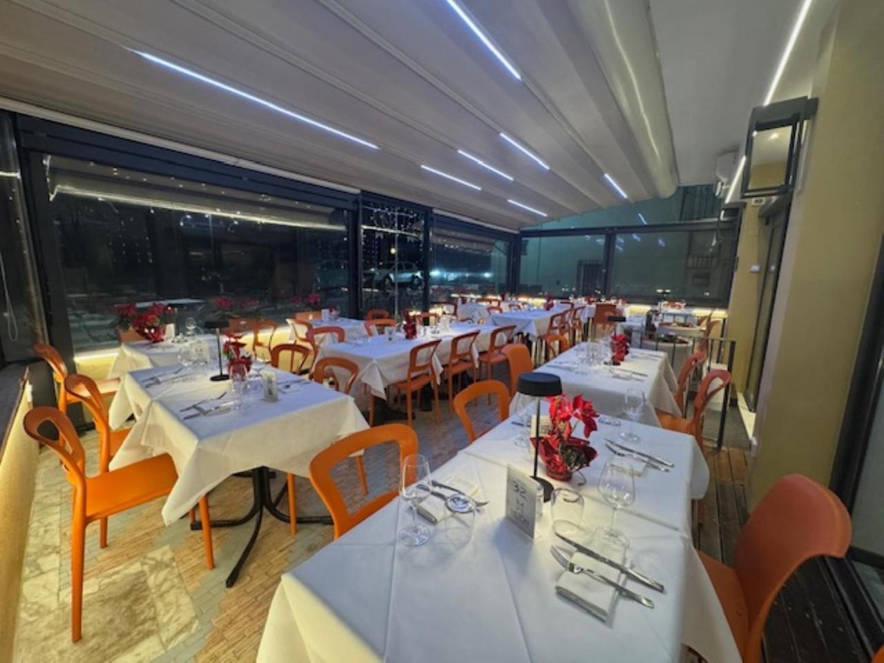 Hotel Ristorante Milton Вараце Екстериор снимка