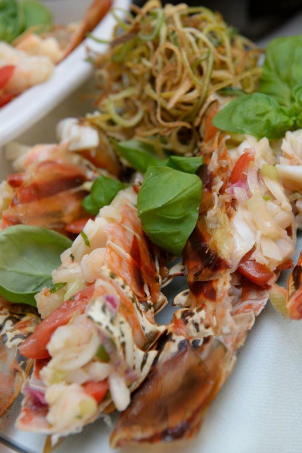 Hotel Ristorante Milton Вараце Екстериор снимка